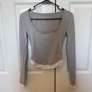 Urban Outfitters Gray Long Sleeve Tee